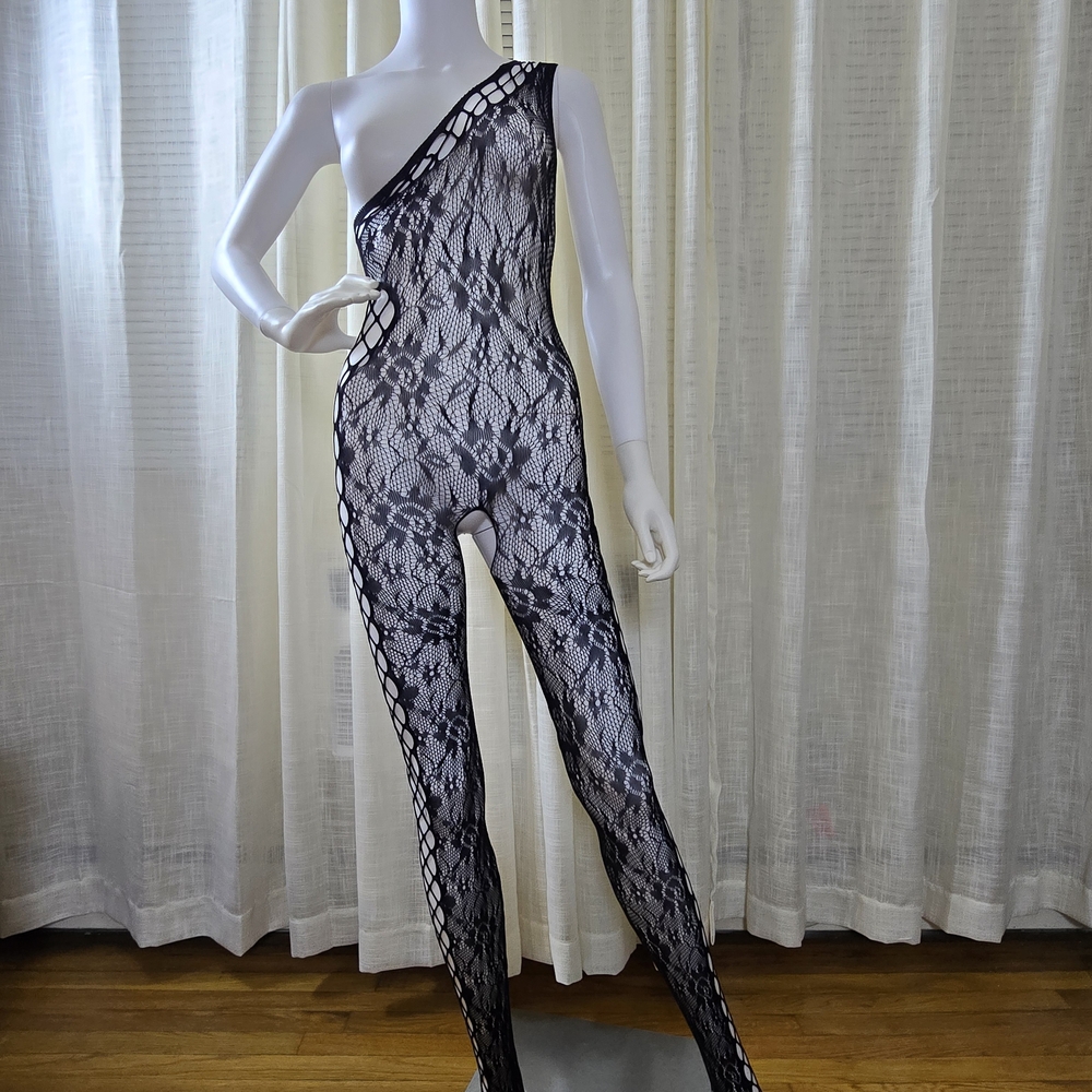 Chic One-Shoulder Lace Bodysuit - Black and White